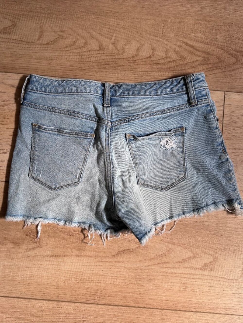 Universal Thread High Rise Shortie Jean Shorts - Picture 2 of 6